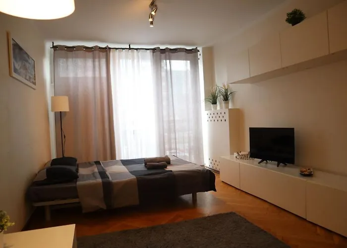 Samand * Βαρσοβία